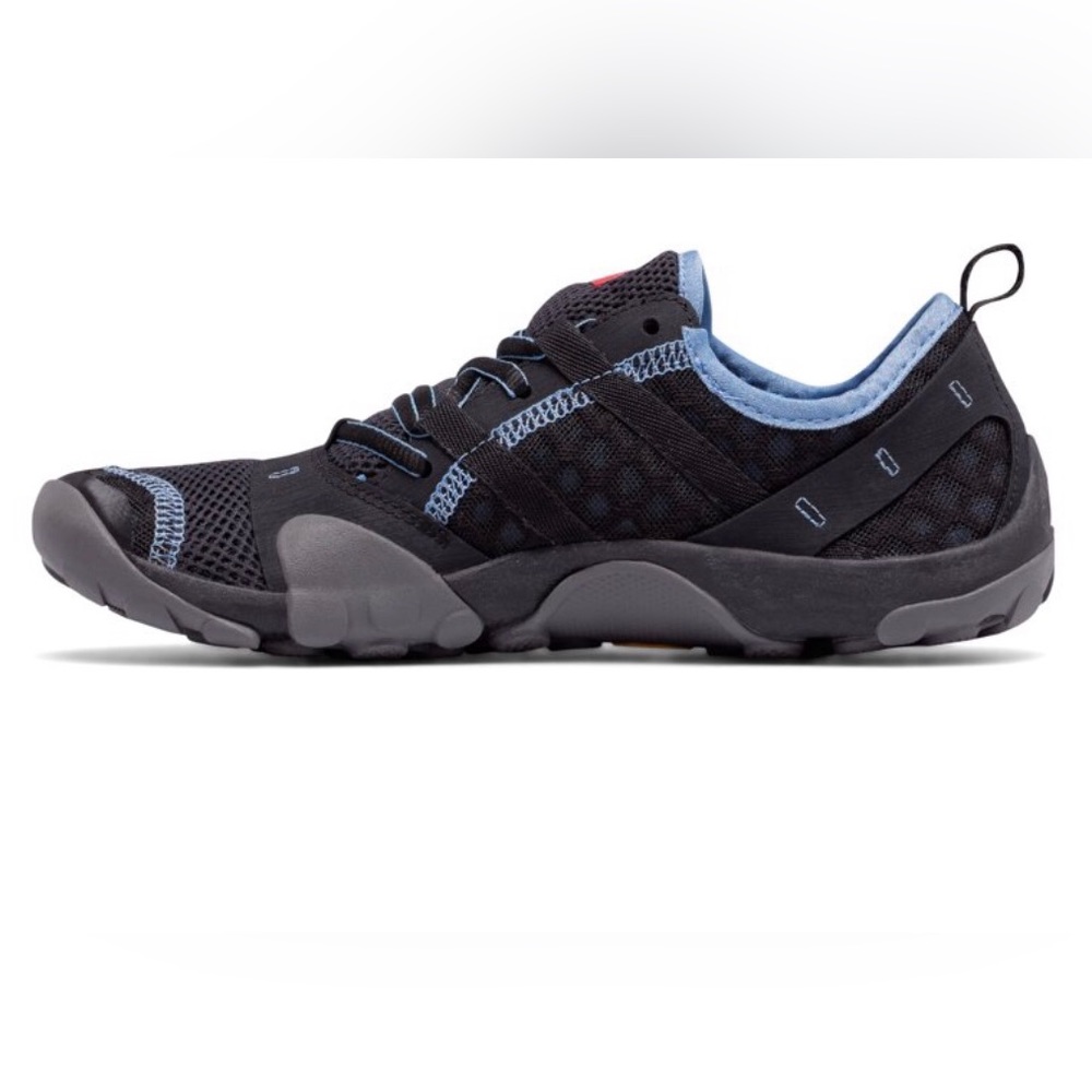 New Balance Minimus trail 10vl running sneakers.